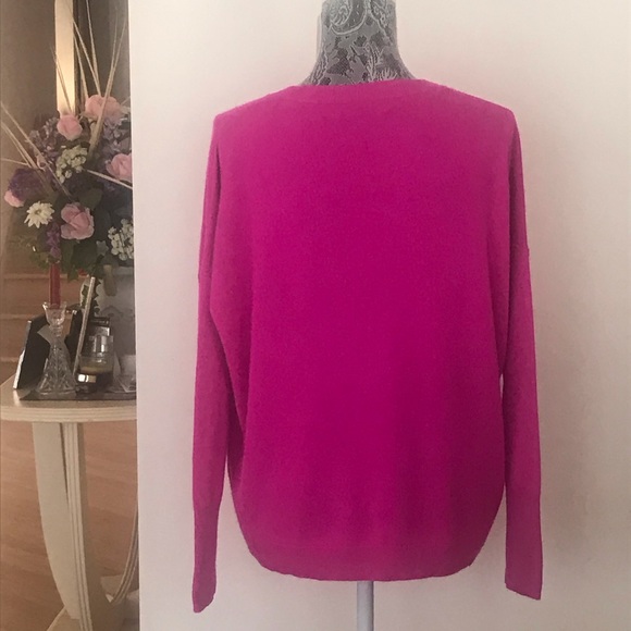 SOLD J. Crew Cashmere Sweater Size XS Loose Fit - Picture 3 of 3